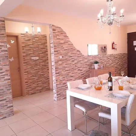 Nissi 7 Big Veranda And Free Wifi דירה *