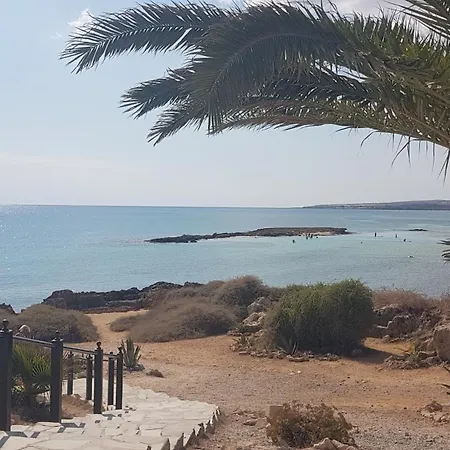 Daire Nissi 7 Big Veranda And Free Wifi Aya Napa