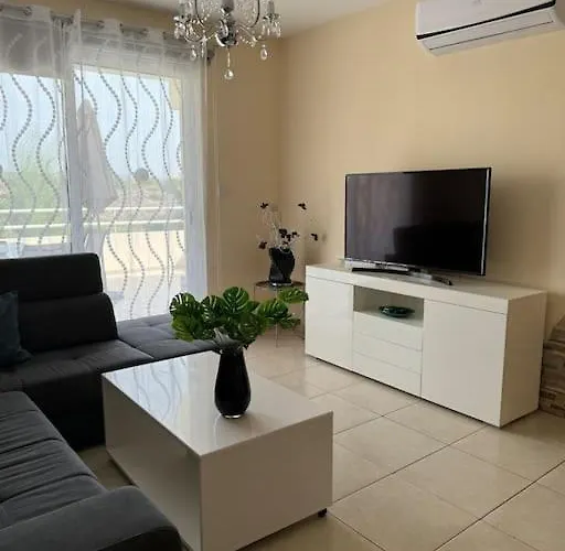 Nissi 7 Big Veranda And Free Wifi Daire Aya Napa