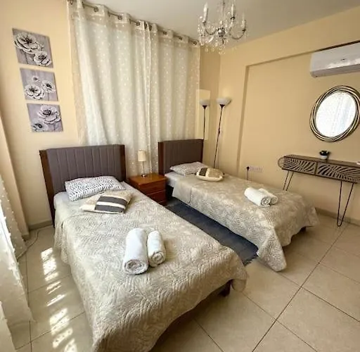 Daire Nissi 7 Big Veranda And Free Wifi Aya Napa