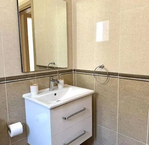 Nissi 7 Big Veranda And Free Wifi Apartamento *