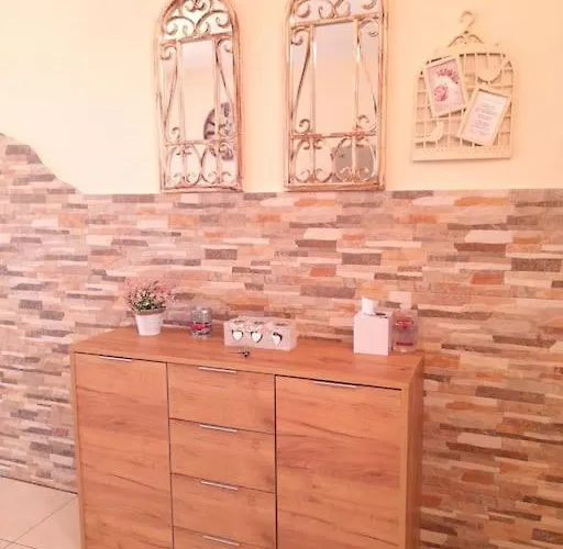 Daire Nissi 7 Big Veranda And Free Wifi Aya Napa