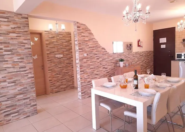 Nissi 7 Big Veranda And Free Wifi Daire *