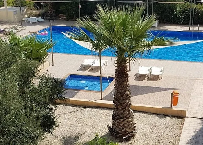 Daire Nissi 7 Big Veranda And Free Wifi Aya Napa